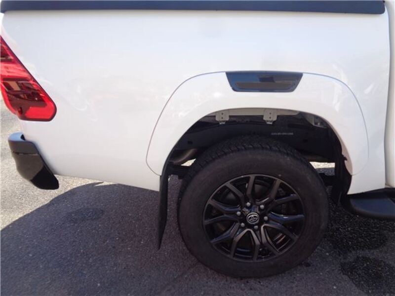 HILUX