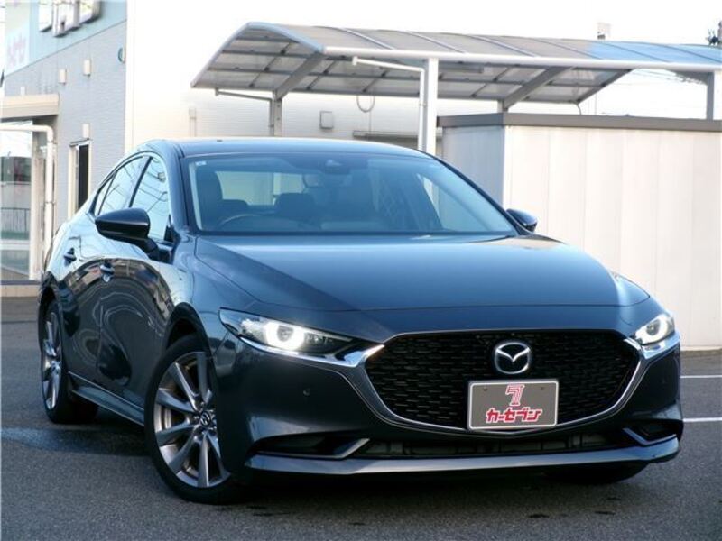 MAZDA3-0