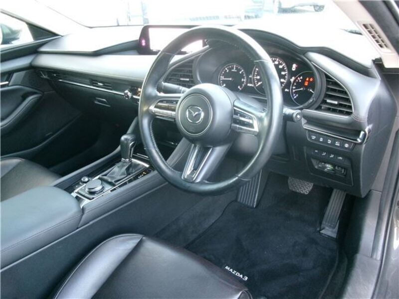 MAZDA3