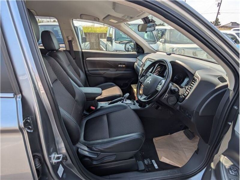 OUTLANDER PHEV