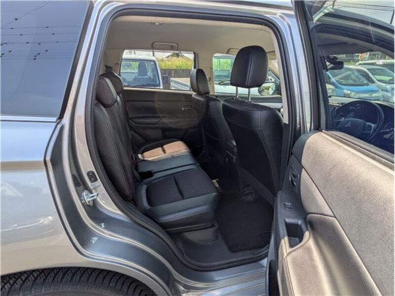 OUTLANDER PHEV