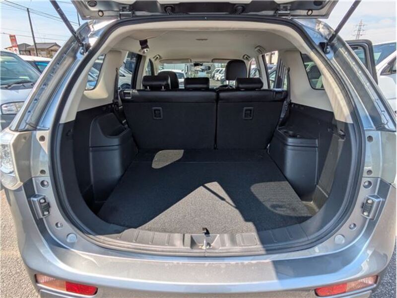 OUTLANDER PHEV