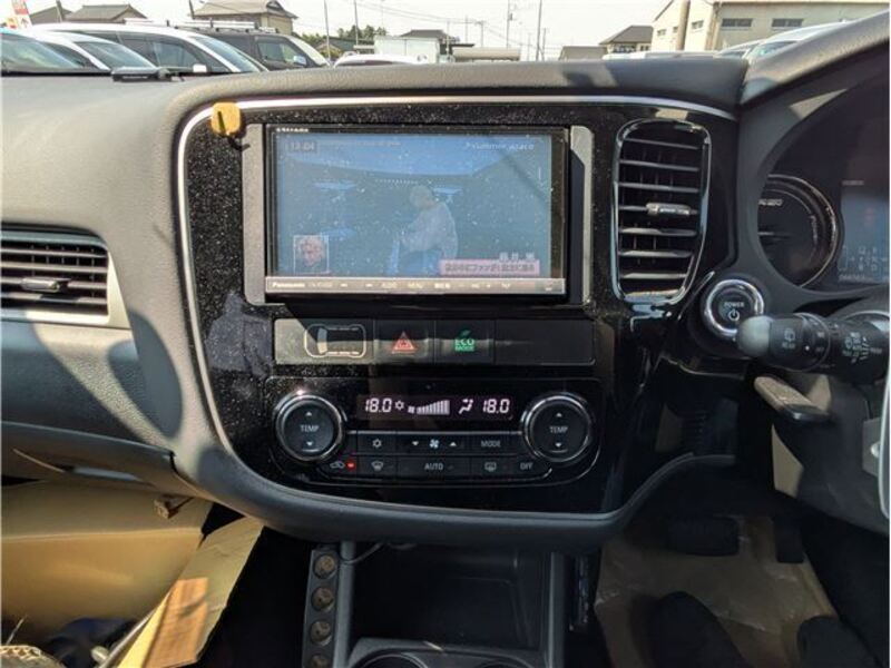 OUTLANDER PHEV