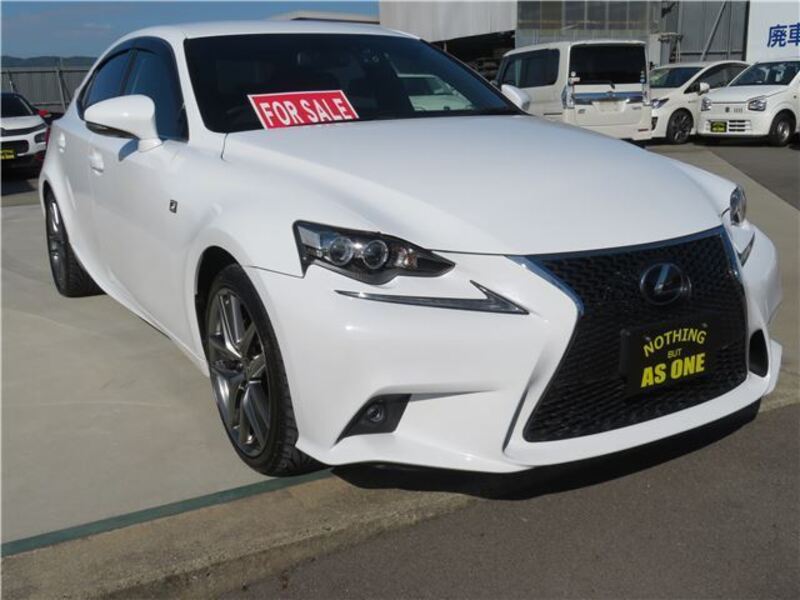 LEXUS IS
