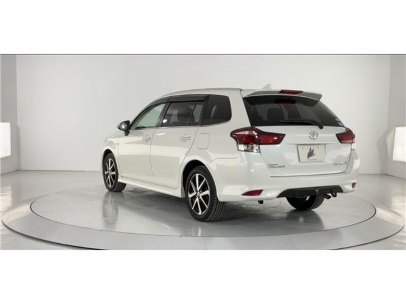 COROLLA FIELDER