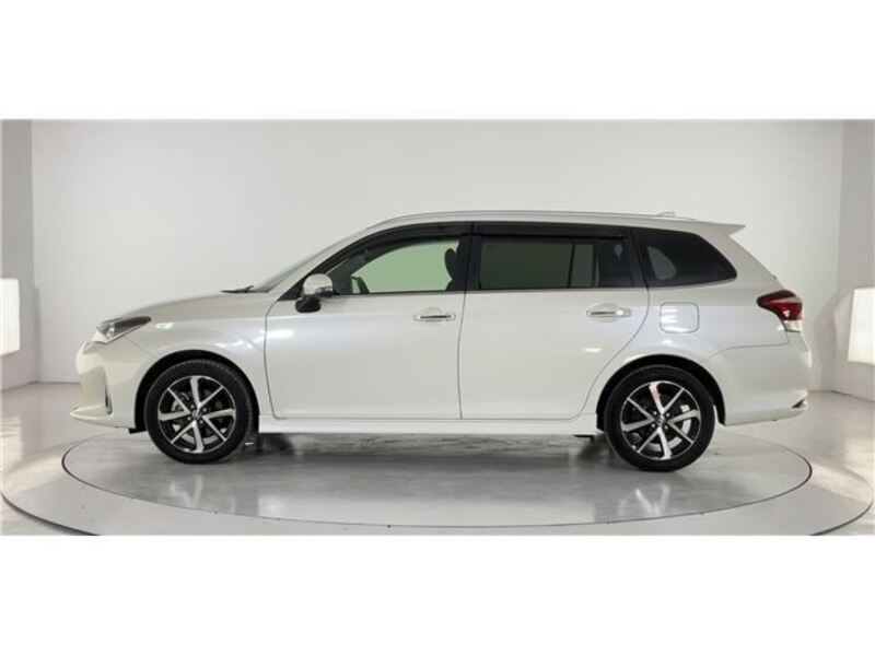 COROLLA FIELDER