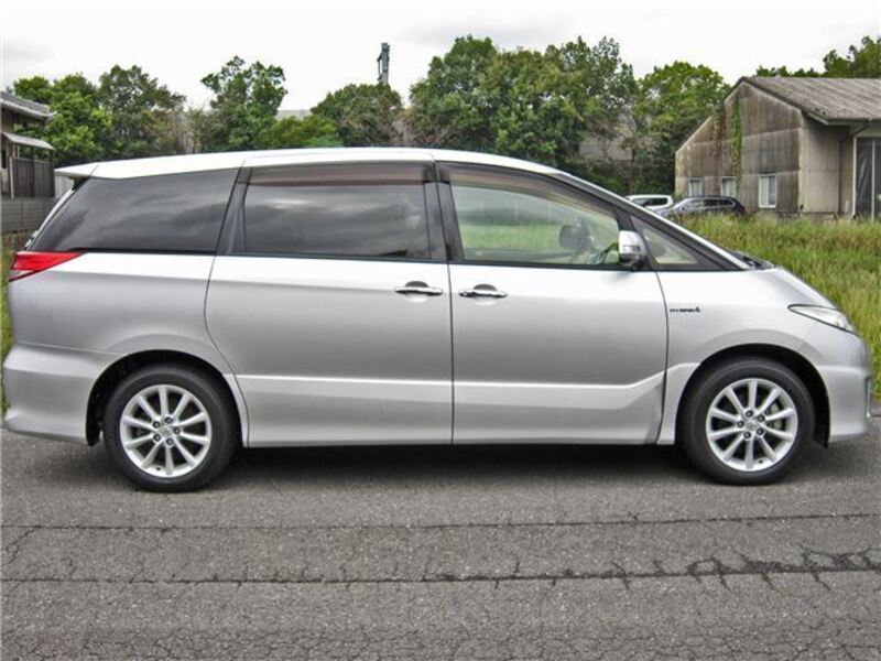 ESTIMA HYBRID