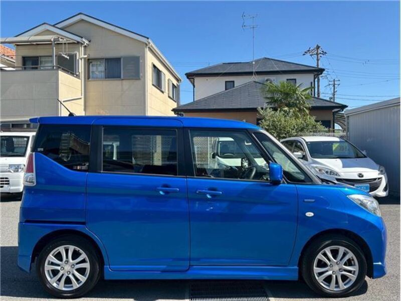 DELICA D2