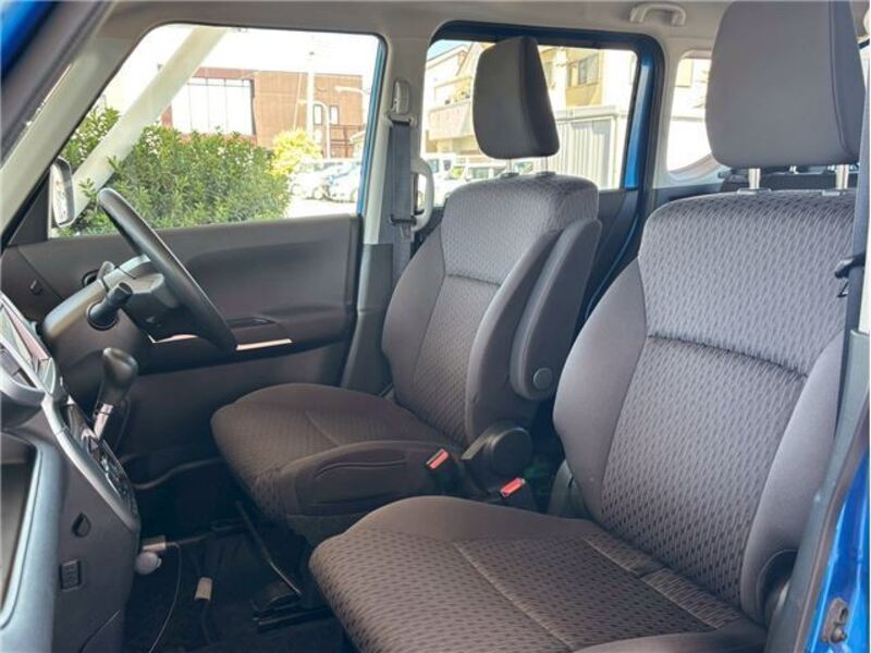 DELICA D2