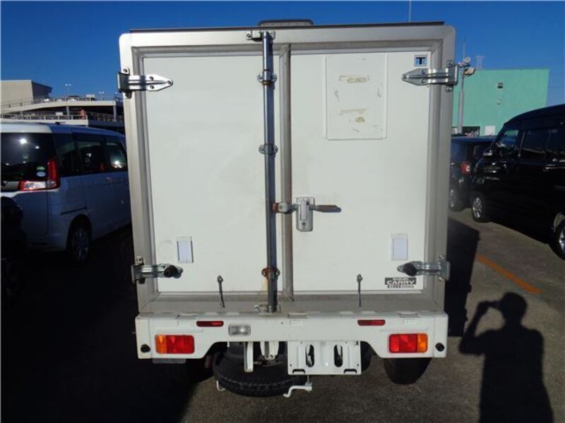 CARRY TRUCK