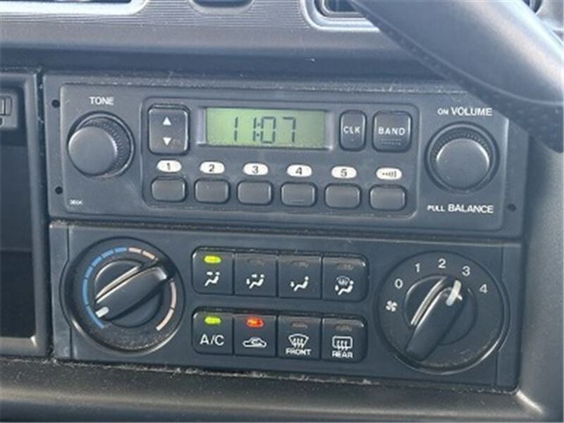 BONGO VAN