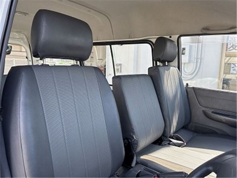 BONGO VAN