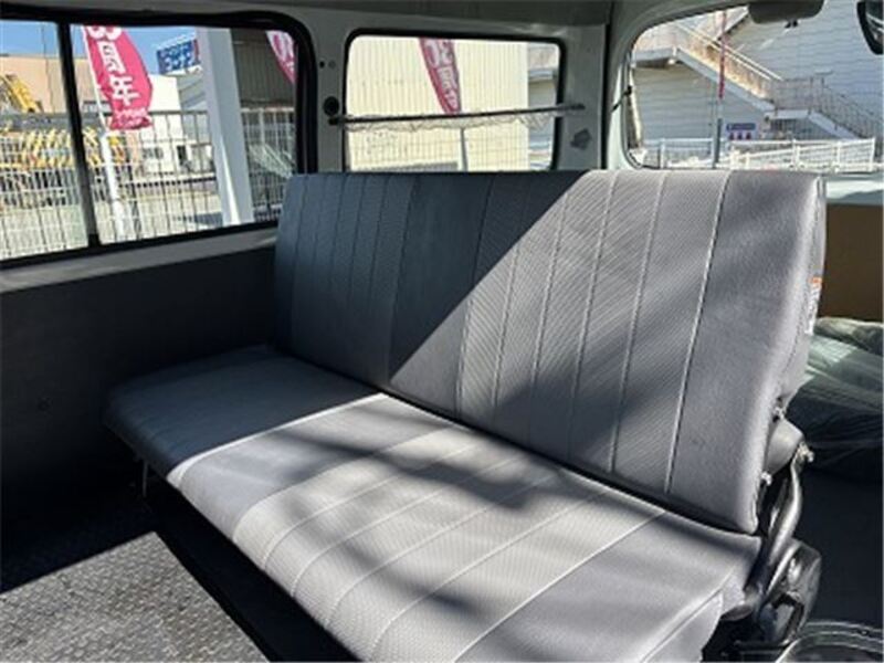 BONGO VAN
