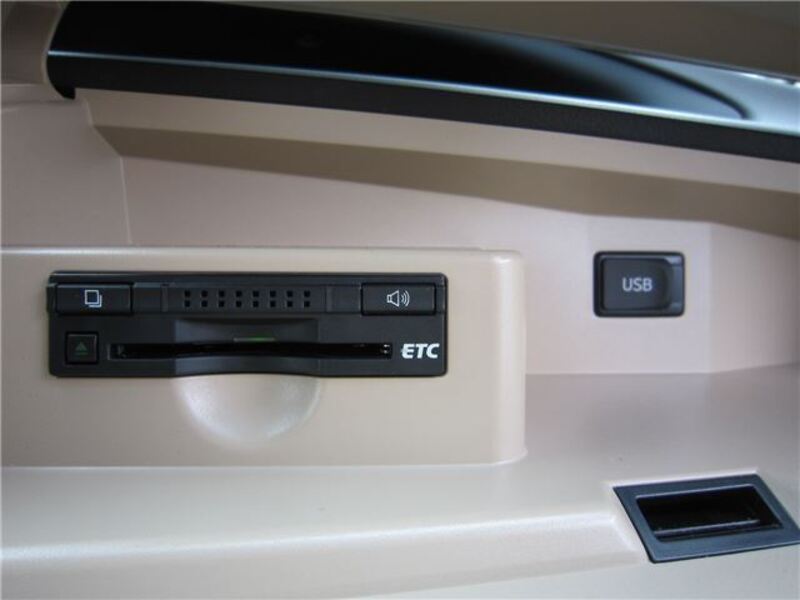 ESTIMA HYBRID