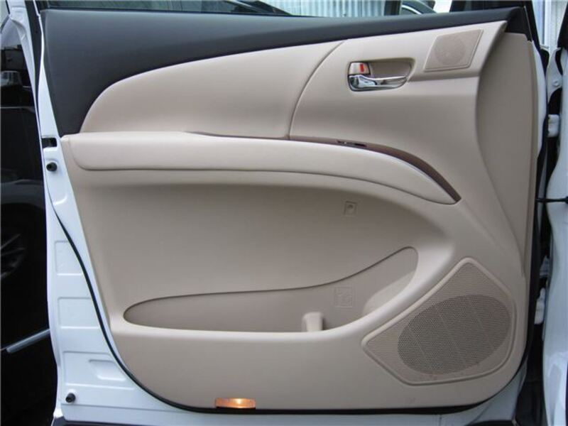 ESTIMA HYBRID