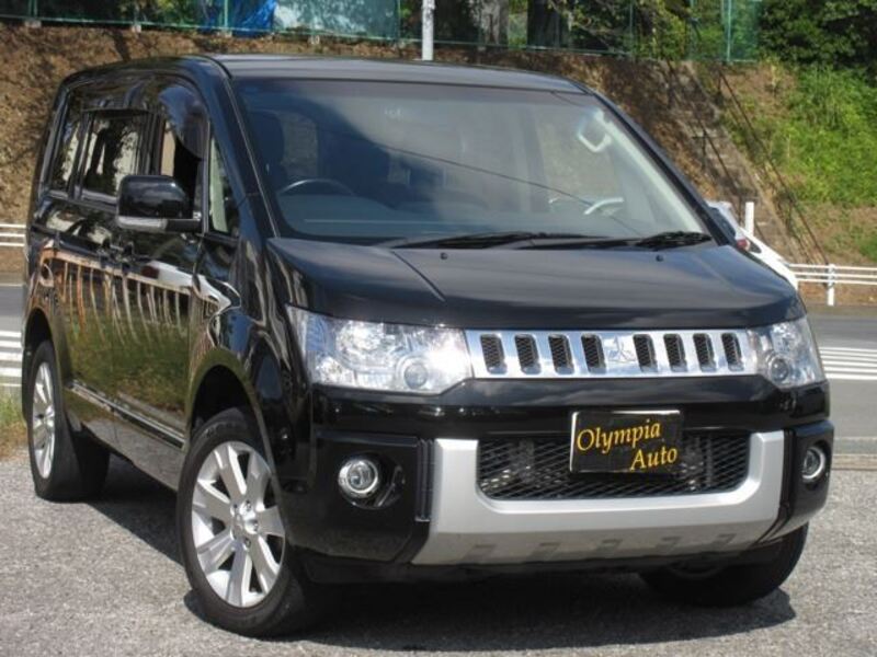 MITSUBISHI DELICA D5