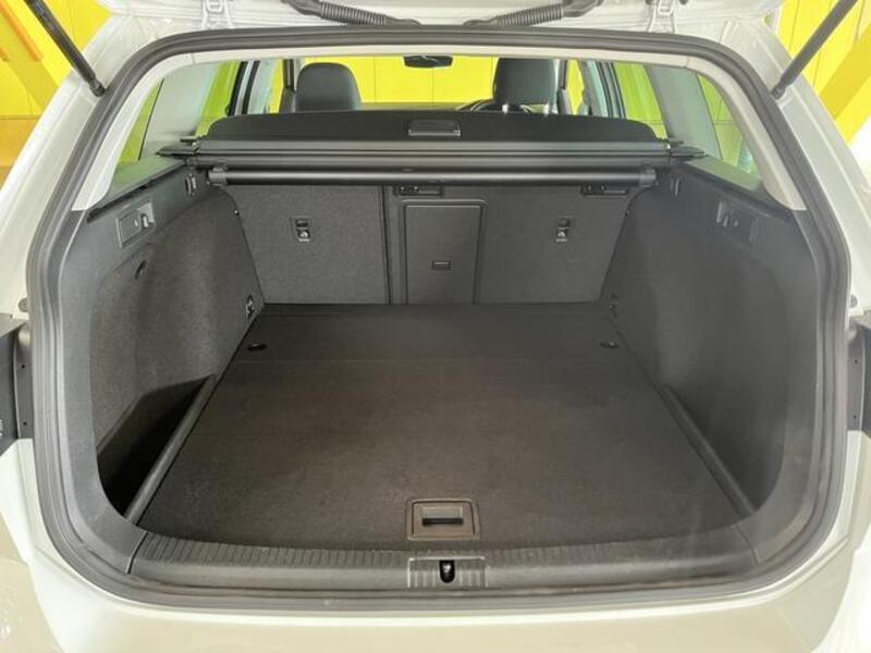 GOLF VARIANT