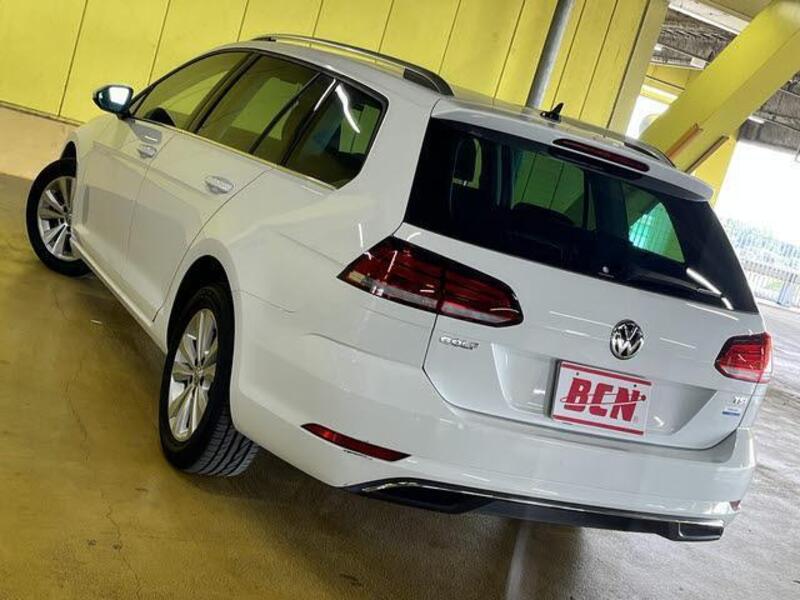 GOLF VARIANT