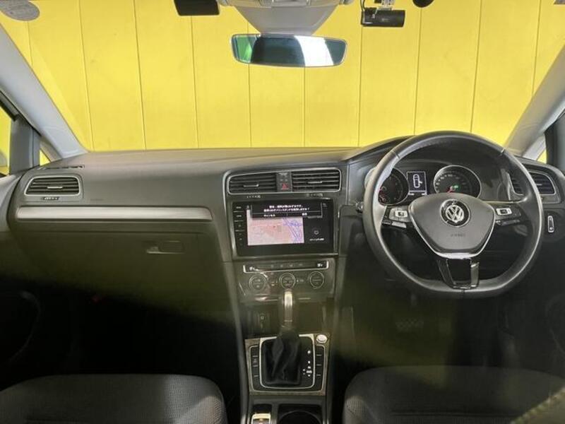 GOLF VARIANT