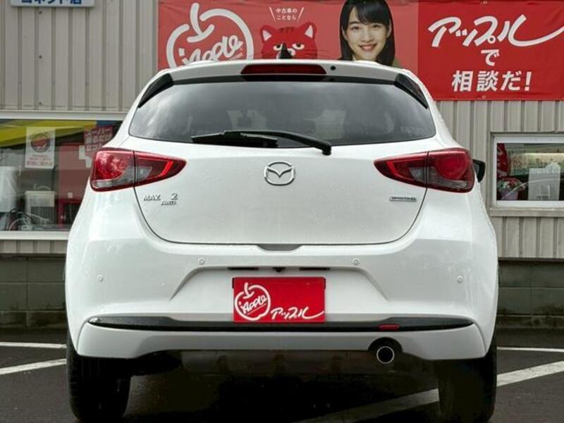 MAZDA2
