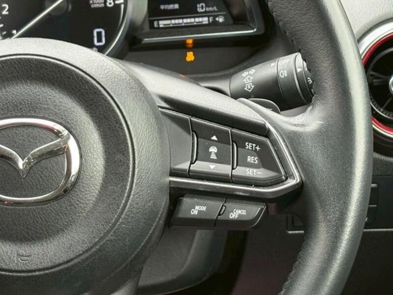 MAZDA2
