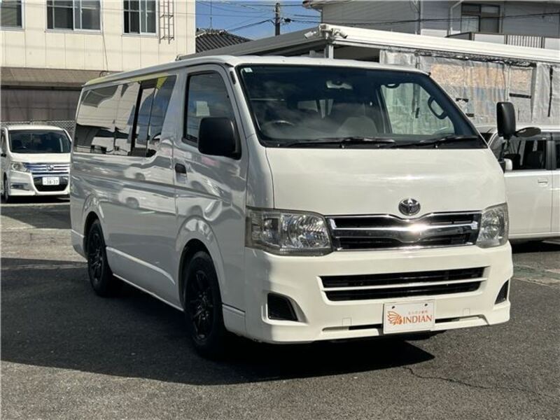 HIACE VAN