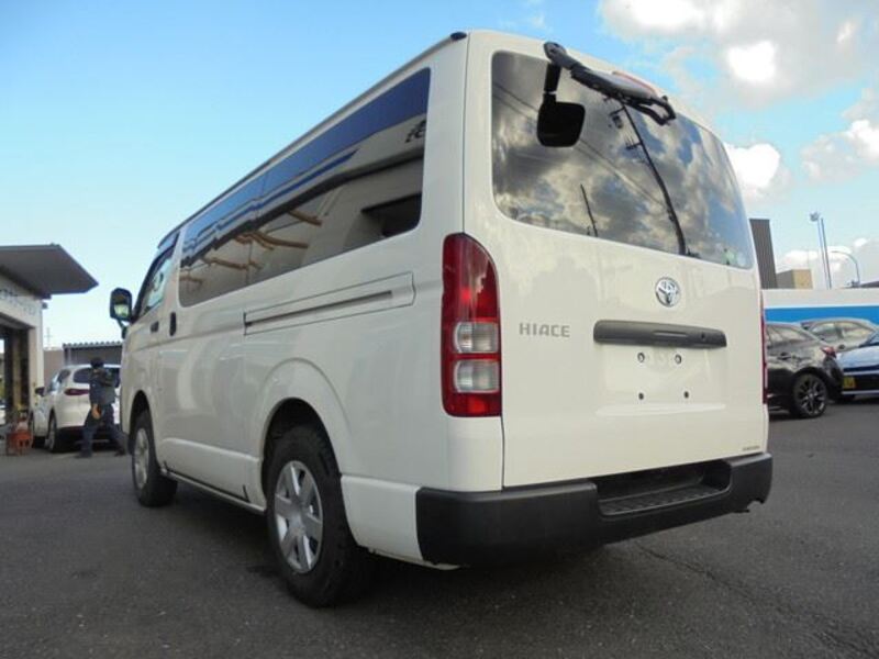 HIACE VAN