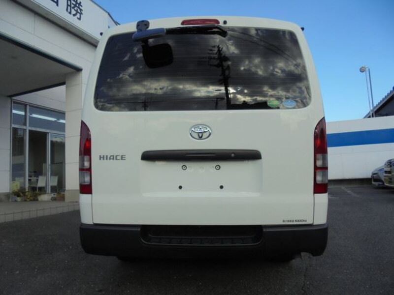 HIACE VAN