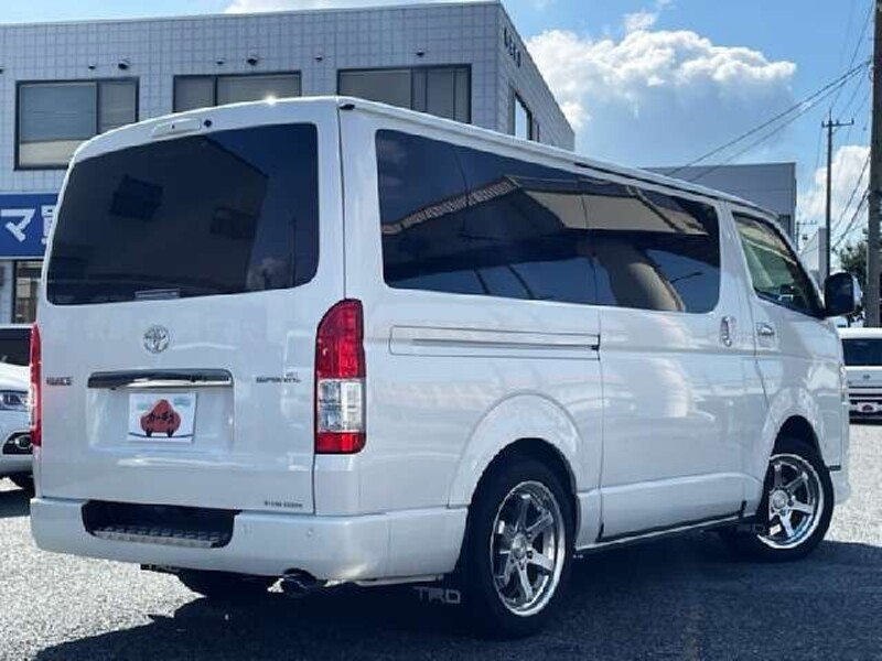 HIACE VAN