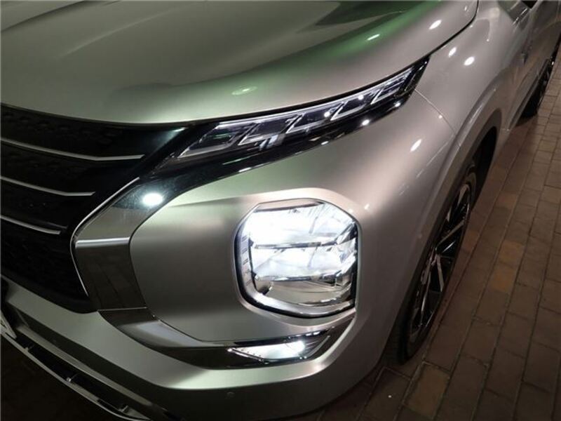 OUTLANDER PHEV