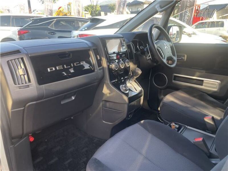 DELICA D5