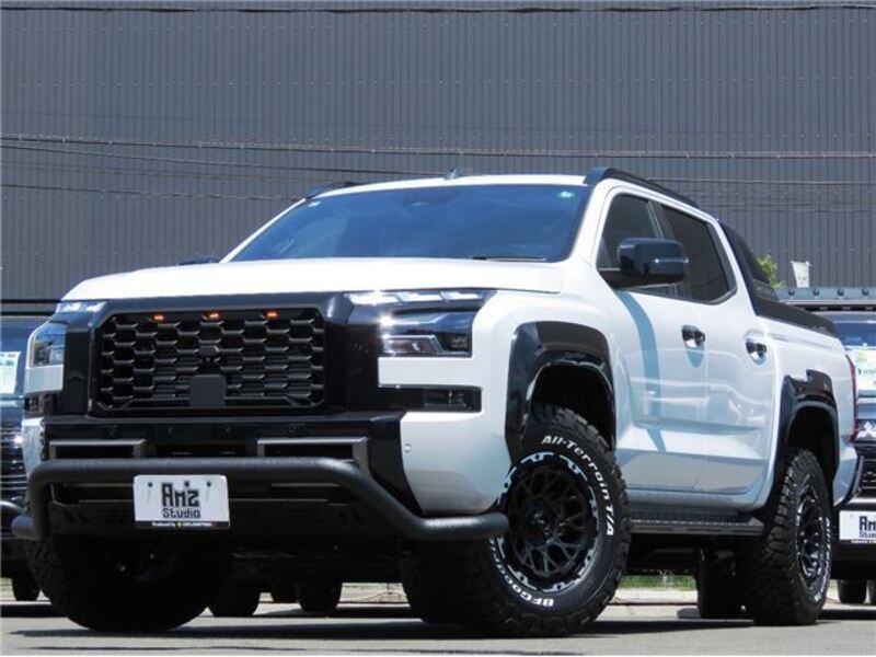 MITSUBISHI TRITON