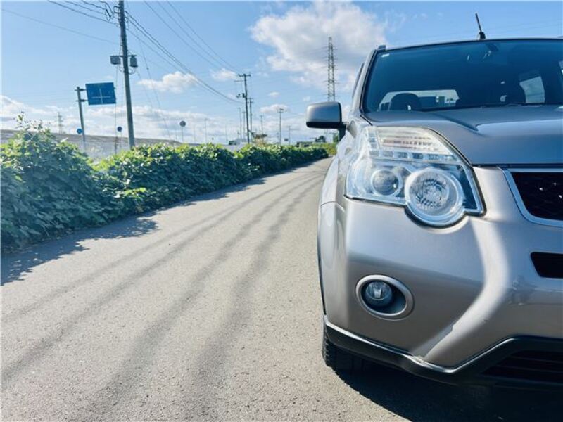 X-TRAIL