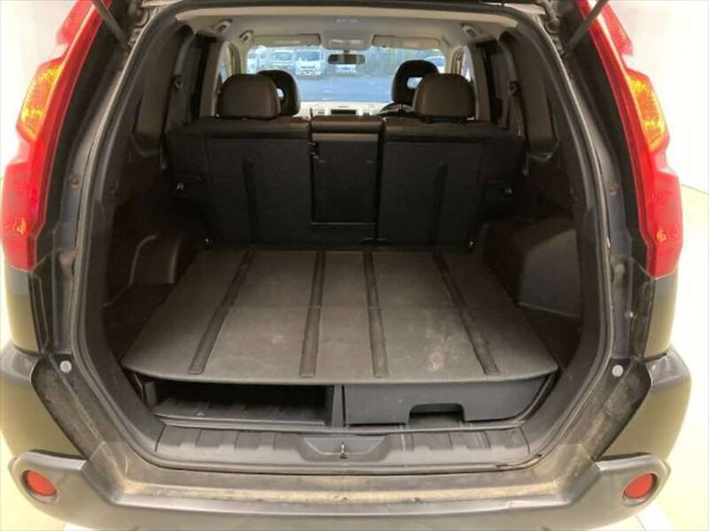 X-TRAIL