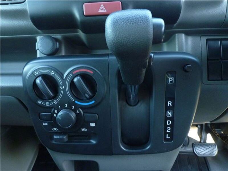 MINICAB VAN