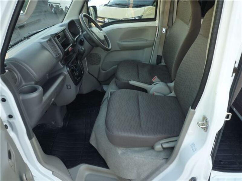 MINICAB VAN