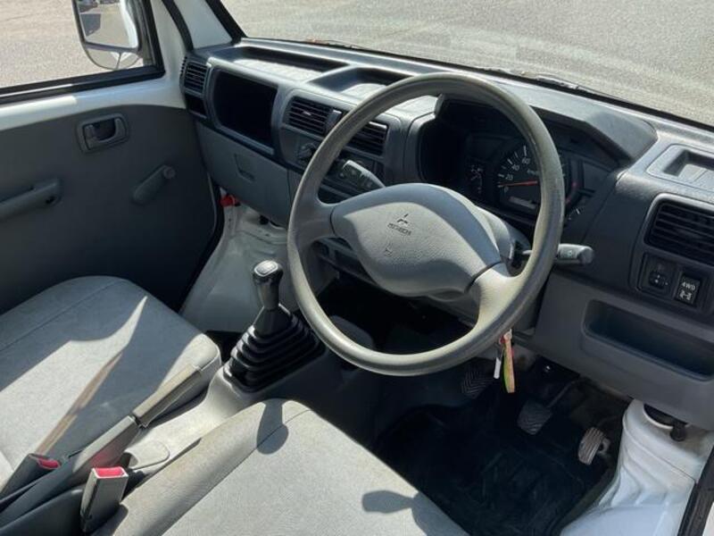 MINICAB TRUCK