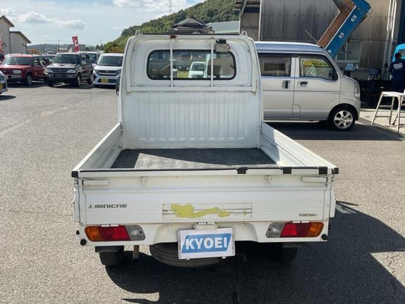 MINICAB TRUCK