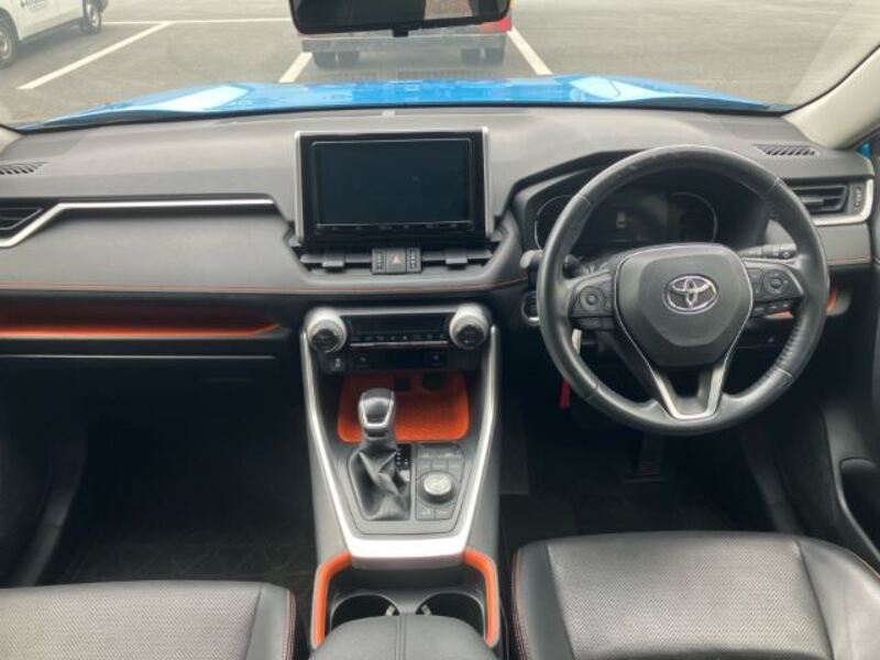 RAV4