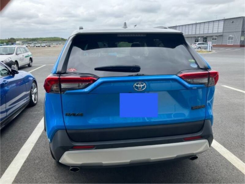 RAV4