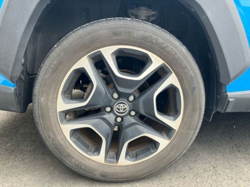RAV4