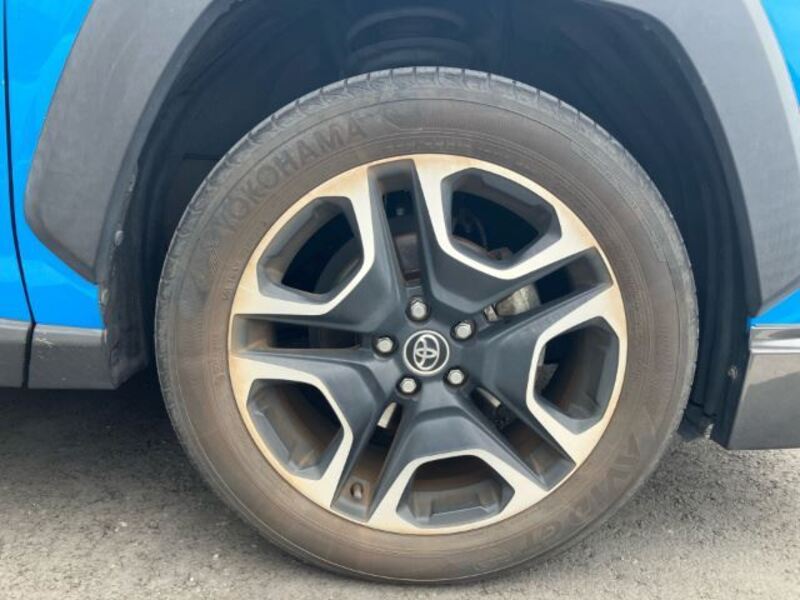RAV4