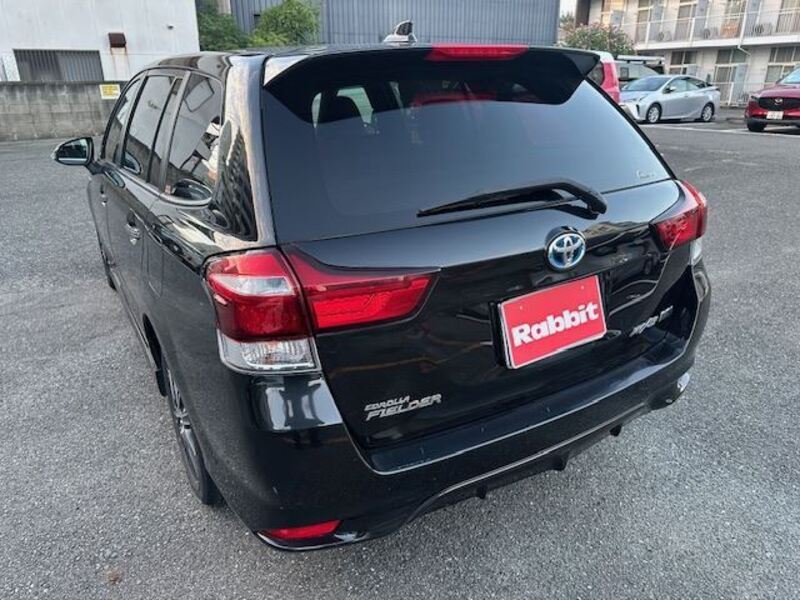 COROLLA FIELDER