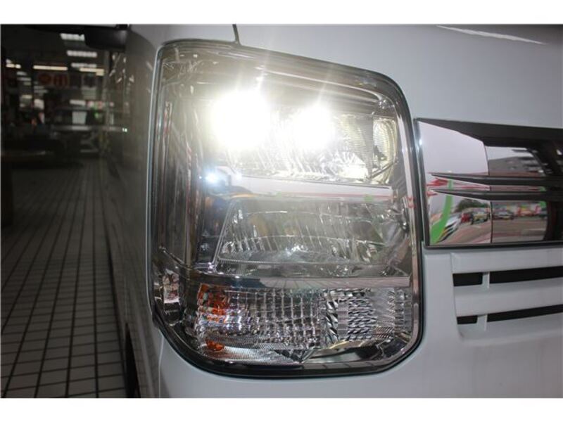CLIPPER VAN