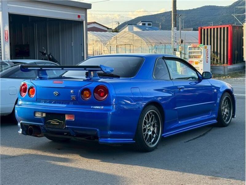 SKYLINE