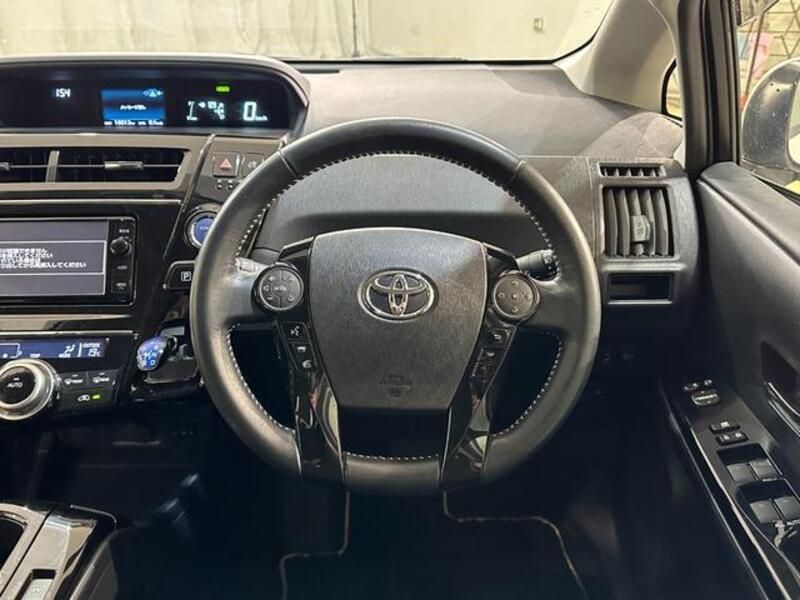 PRIUS ALPHA