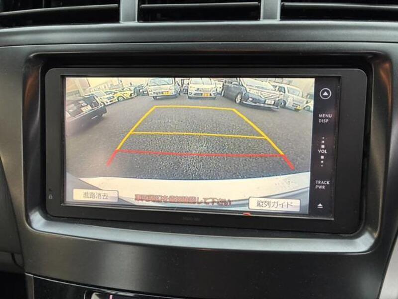 PRIUS ALPHA