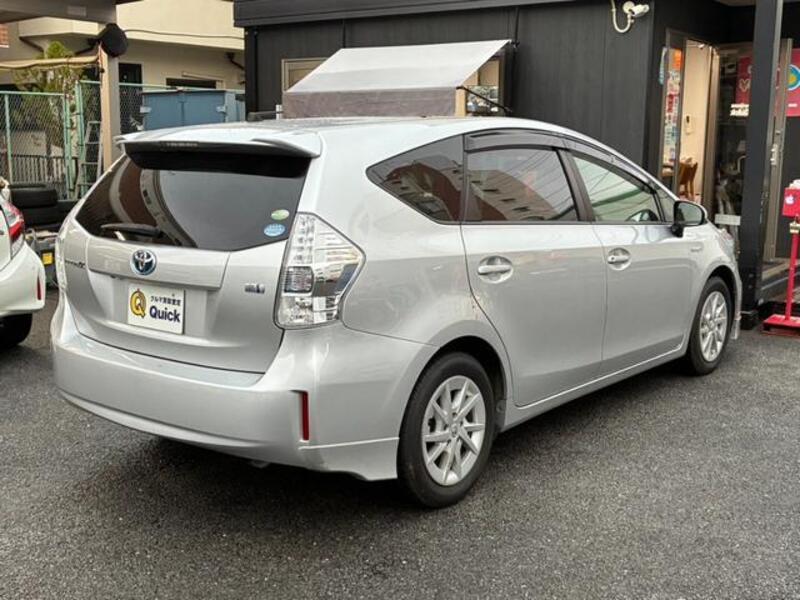 PRIUS ALPHA