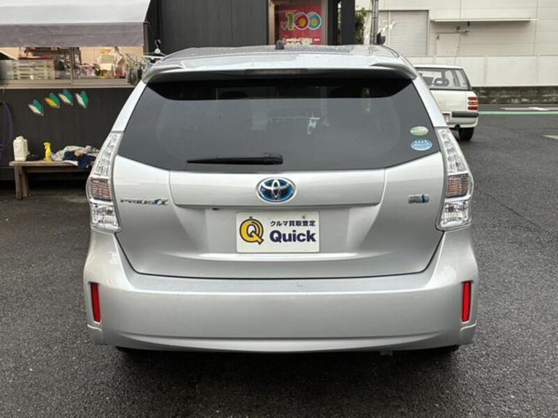 PRIUS ALPHA
