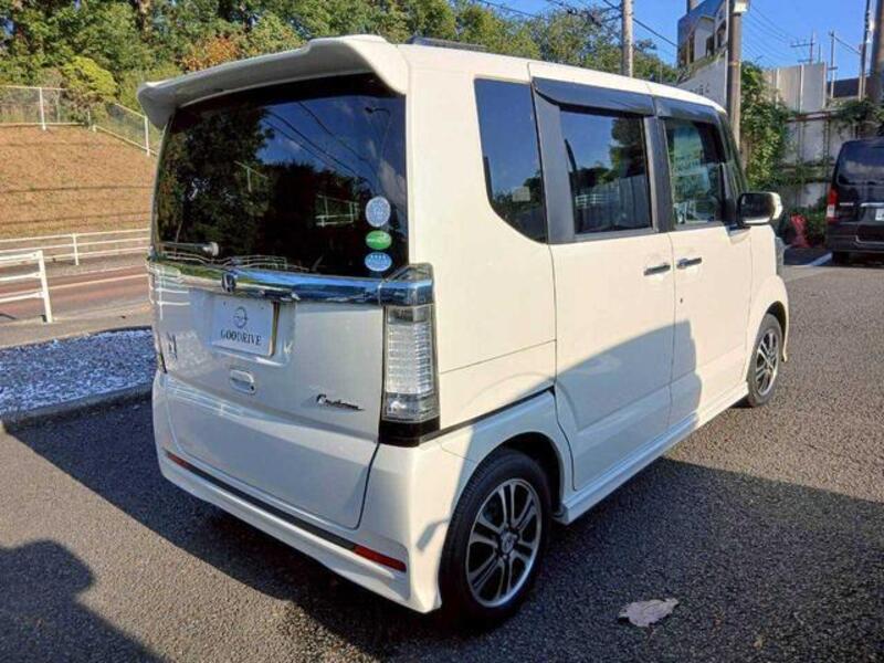 N BOX CUSTOM